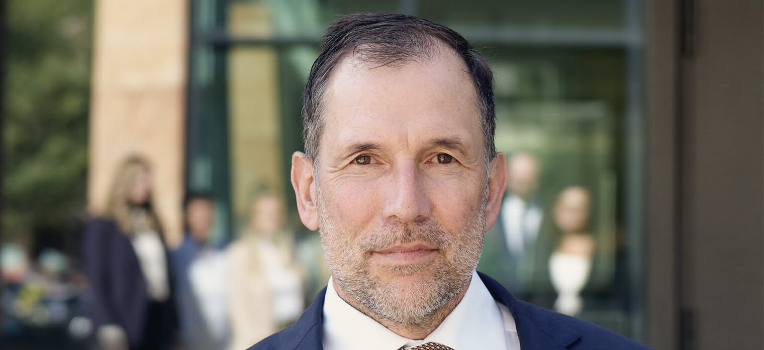 Prof_Hendrik_Schneider_Kanzlei_fuer_Wirtschafts-und_Medizinstrafrecht_Wiesbaden